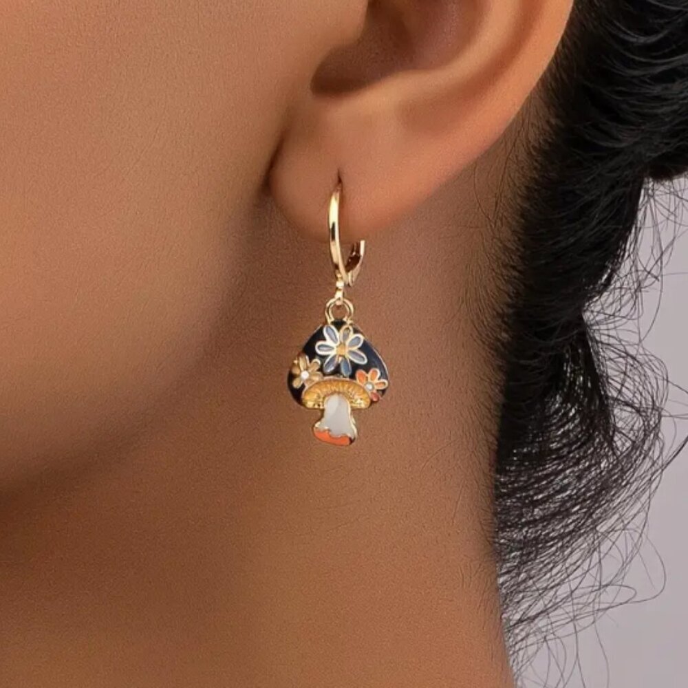Cute Little Gold Plated Mushroom Drop Earrings - NEW - Picture 3 of 4